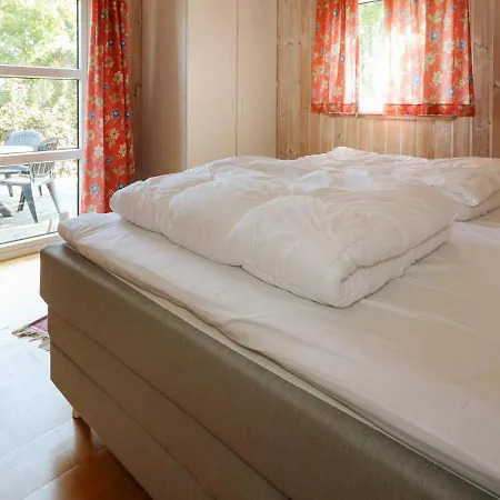 8 Person In Hadsund Semesterbostad